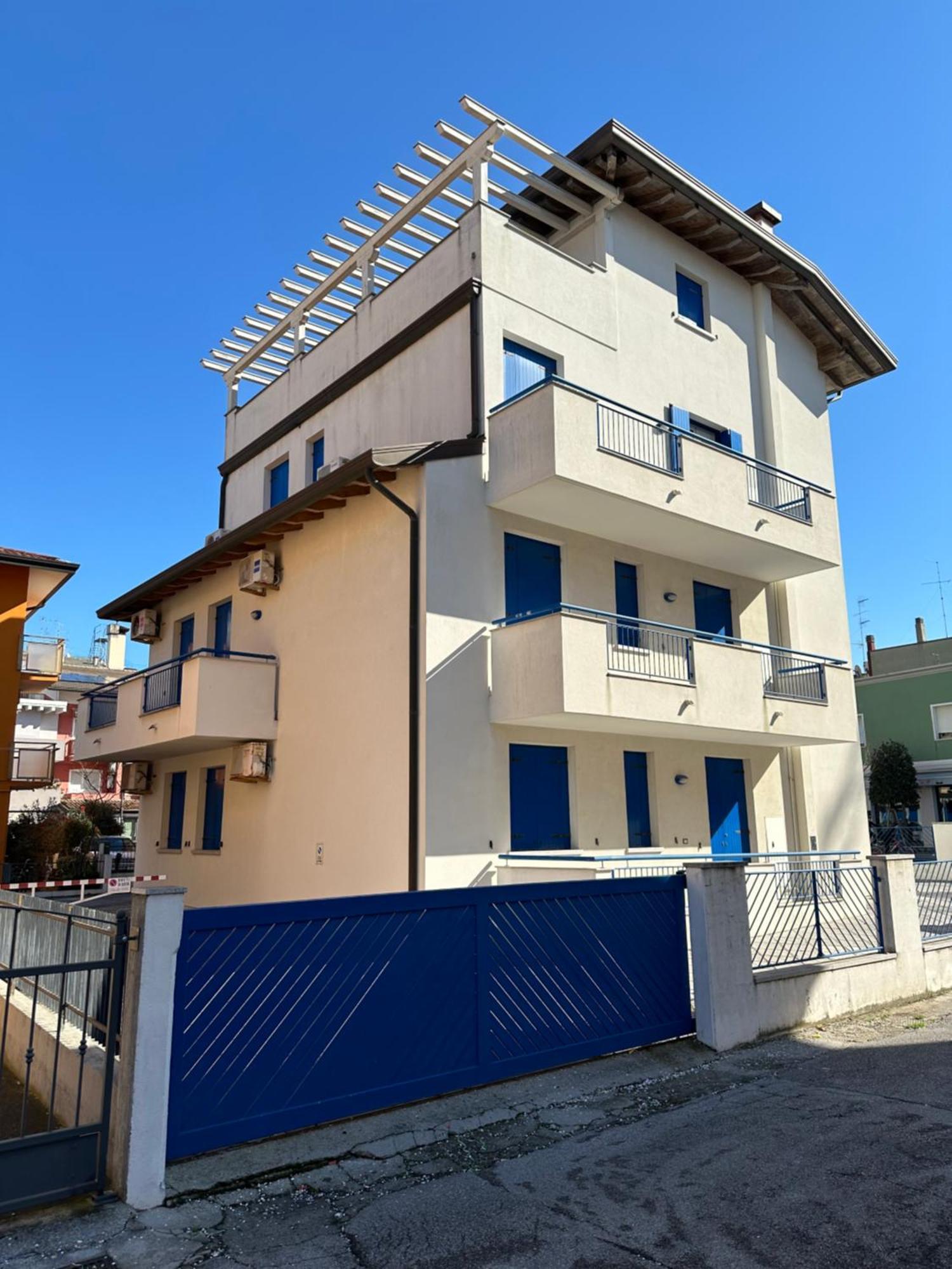 Residence Stefania Attici Su 2 Livelli - Agenzia Cocal Caorle Exterior photo