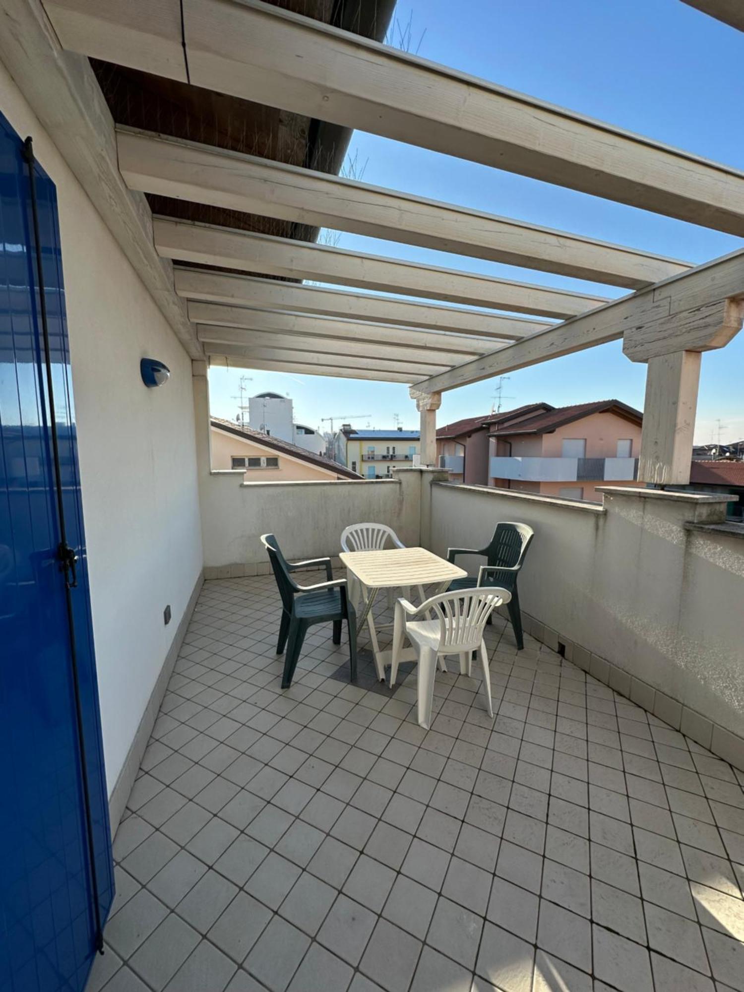 Residence Stefania Attici Su 2 Livelli - Agenzia Cocal Caorle Exterior photo